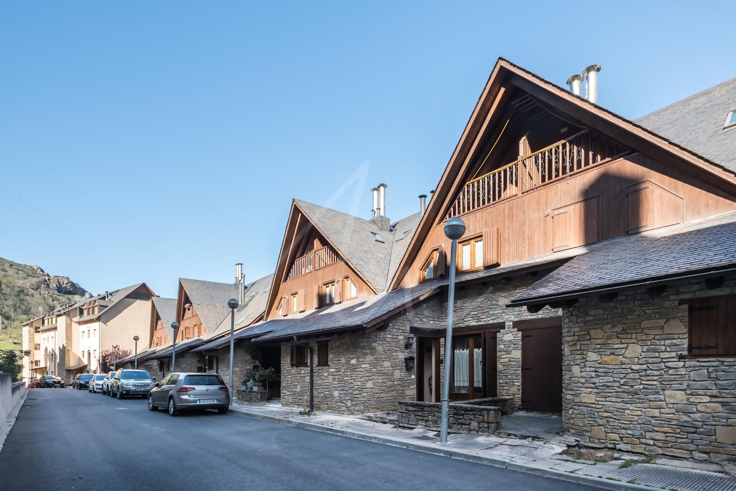 Casa Garona By Seamount Rentals Bossòst Exterior photo